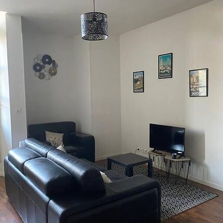 T2 Parfaitement Situe Au Pied De La Cathedrale Appartement Périgueux Buitenkant foto