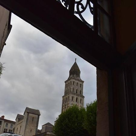 T2 Parfaitement Situe Au Pied De La Cathedrale Appartement Périgueux Buitenkant foto