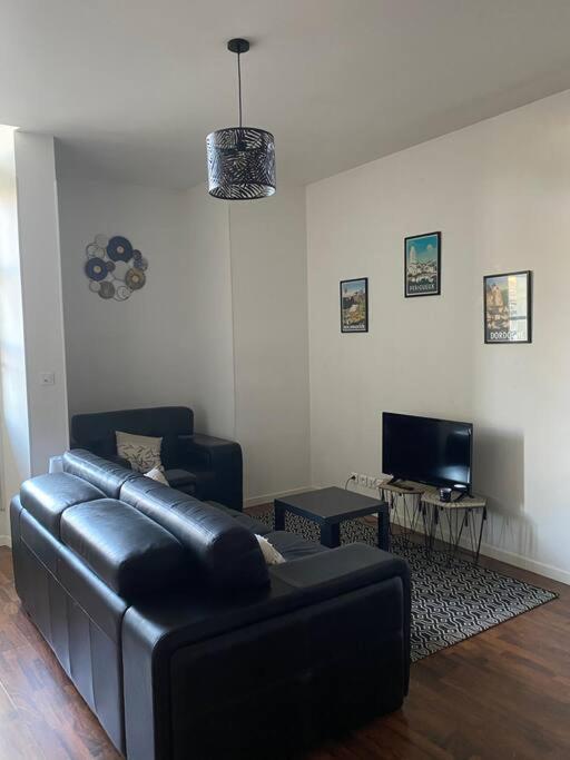 T2 Parfaitement Situe Au Pied De La Cathedrale Appartement Périgueux Buitenkant foto