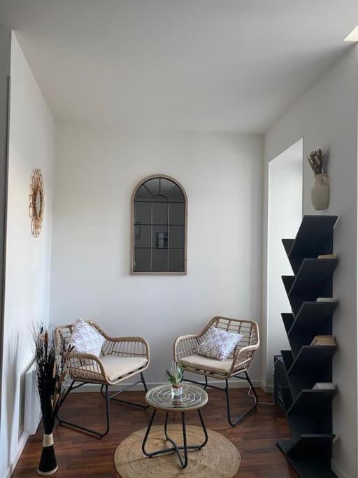 T2 Parfaitement Situe Au Pied De La Cathedrale Appartement Périgueux Buitenkant foto